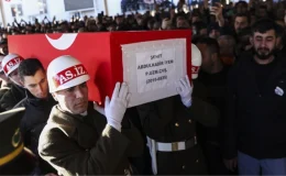 Irak’ın kuzeyindeki Pençe-Kilit Harekatı’nda şehit olan askerlerimiz son yolculuklarına uğurlandı