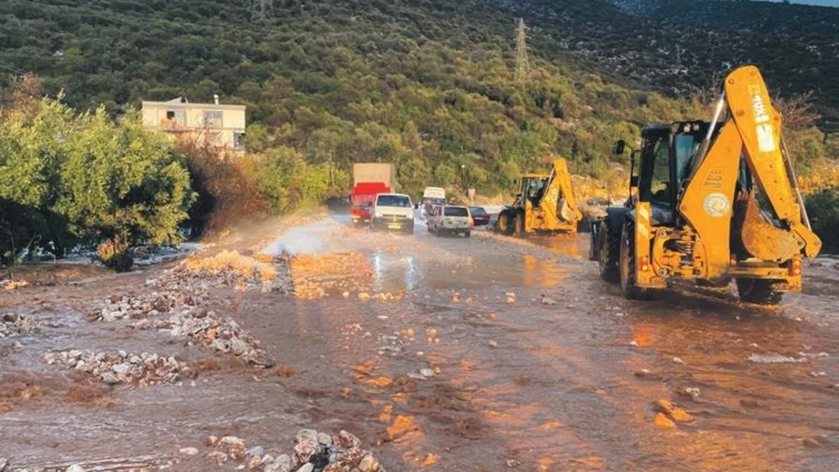 Akdeniz kızıl denize döndü