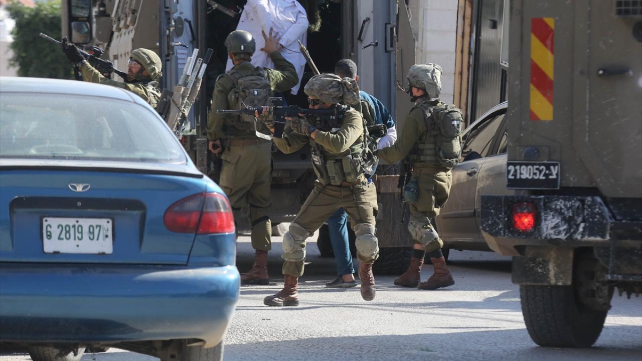 Batı Şeria’nın Cenin kentinde 4 İsrail askeri yaralandı