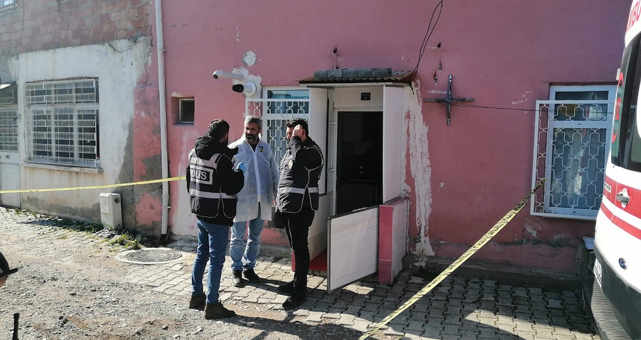 Tokat’ta oğlunu keserle öldüren baba tutuklandı