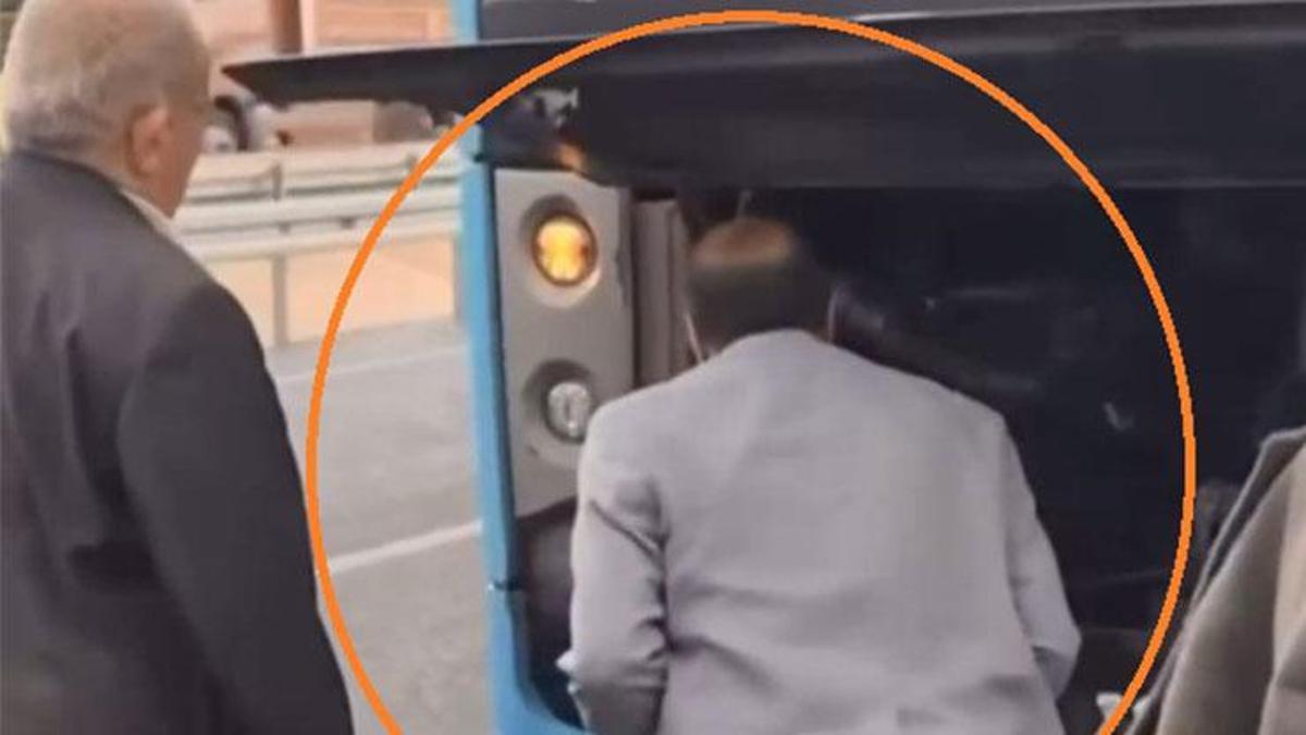 HABER… Otobüsün motor kısmındaki yangını üfleyerek söndürmeye çalıştı